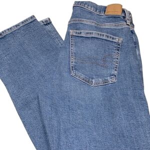 American Eagle jeans 90s straight size 4 shirt